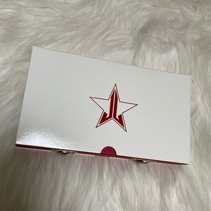 Jeffree Star Blood Sugar palette
